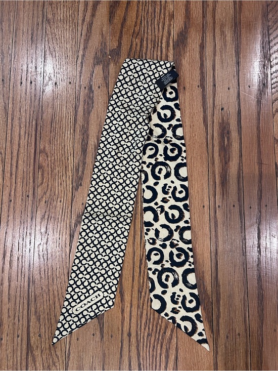 Coach Black and Cream Patterned Silk Scarf Twilly Tie main image 4